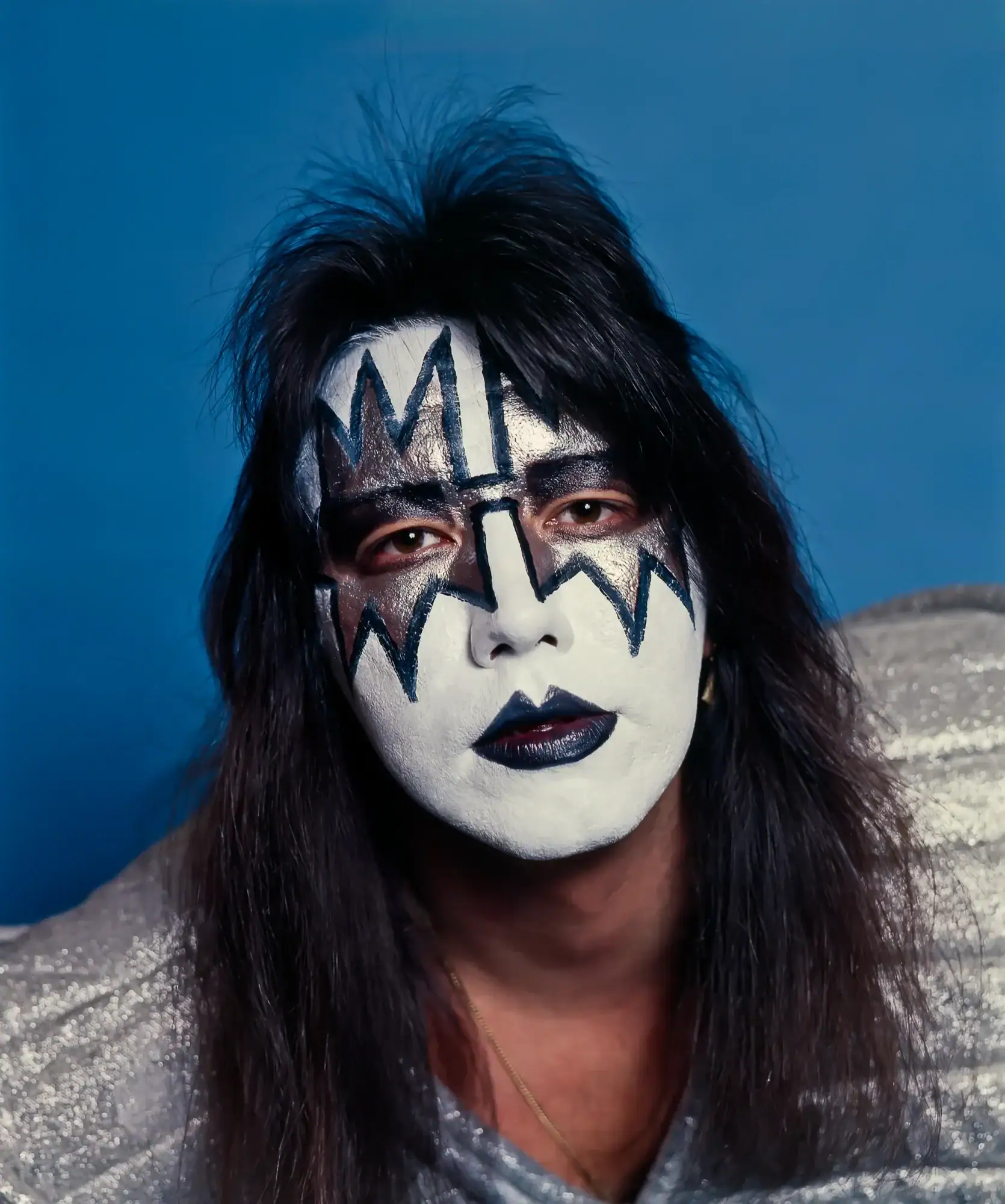 On 10. October 1977, Ace Frehley did a solo photo session with photographer Lynn Goldsmith in New York.