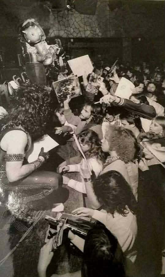 Kiss attends a “Creatures of the Night” release party in Richmond on 22. October, 1982, with new costumes, autographs and a delayed arrival.