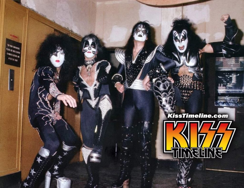 Kiss revealing the new prototype "Destroyer" costumes for the first time