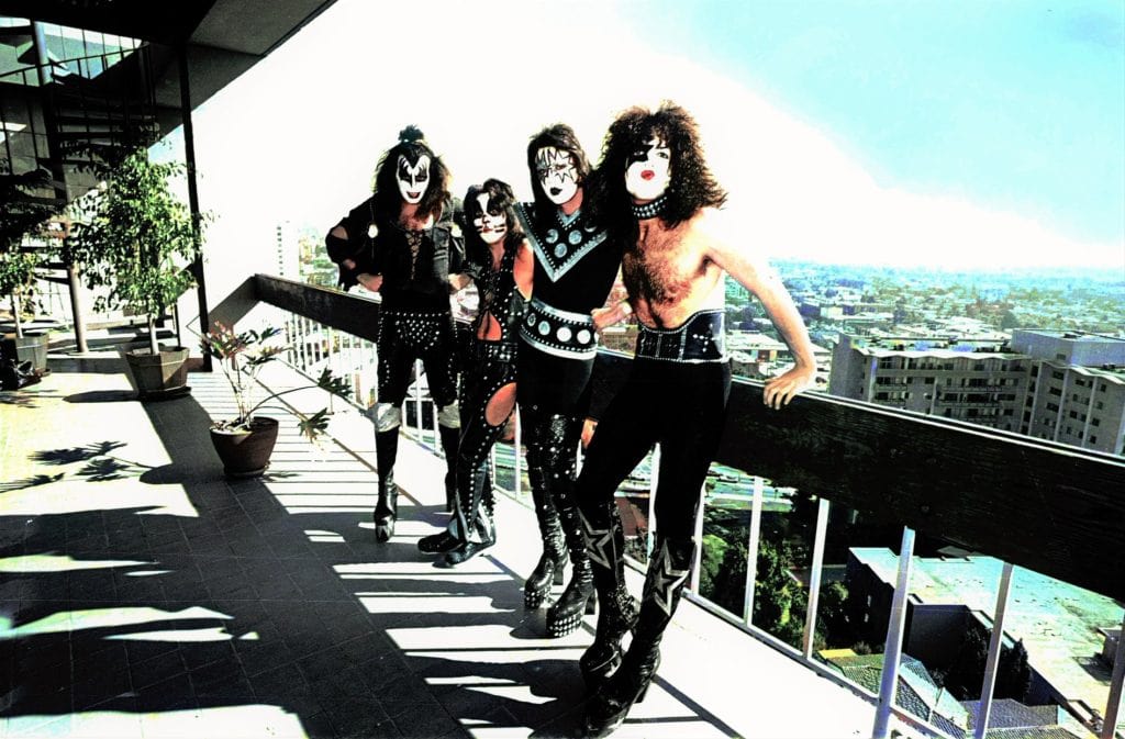 Kiss does the The Playboy building photo session