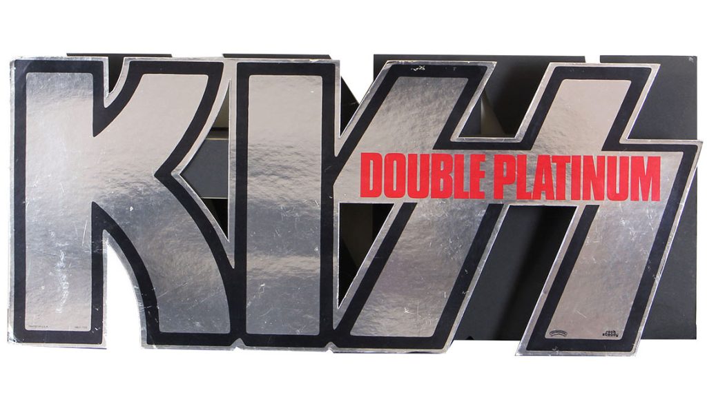 Kiss releases their first greatest hits album "Double Platinum", 2. April 1978