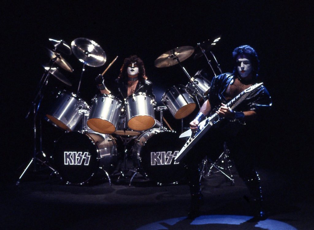 Kiss shooting video for "A World Without Heroes", 31. October 1981