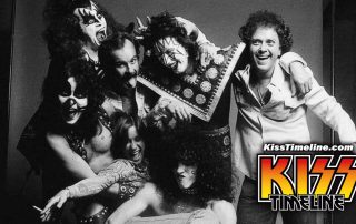 Bill Aucoin offers Kiss a record deal with Neil Bogart's new label Casablanca