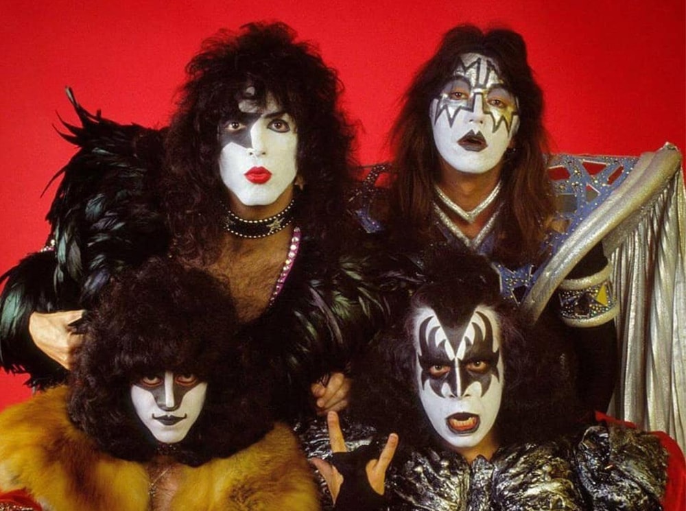 On 11. September 1980, Kiss did a photo session with photographer Wolfgang Heilemann before playing a show at the Messehalle, Nuremberg, Germany, with Iron Maiden as support.