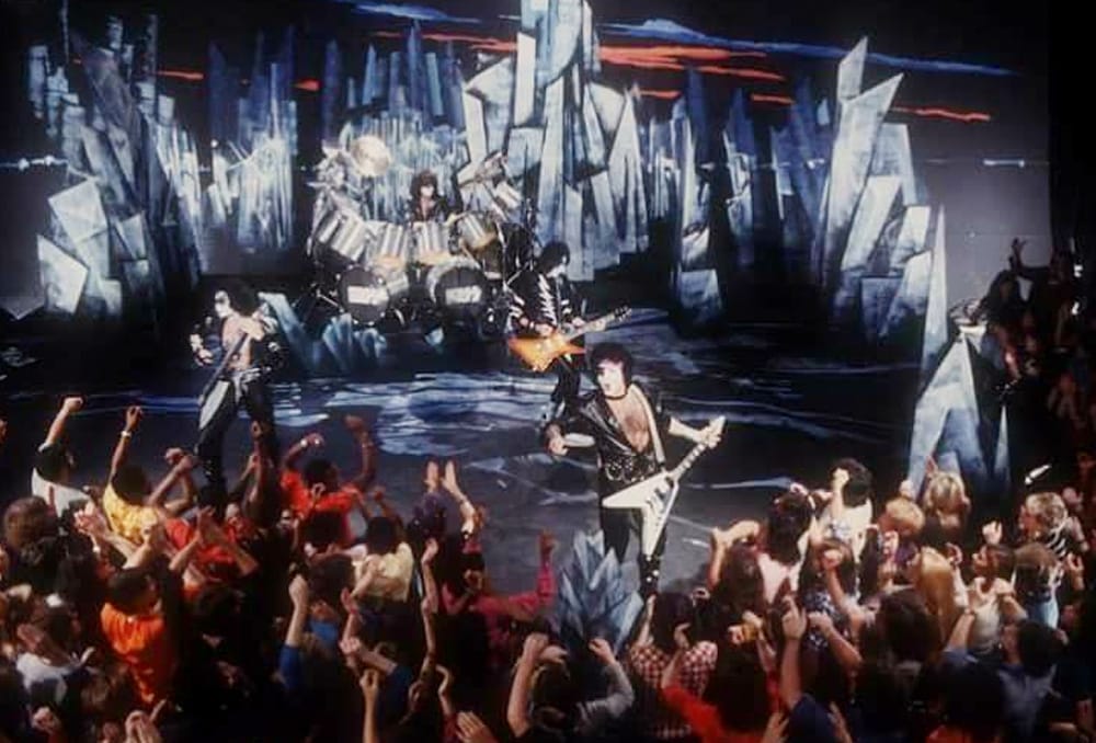 Kiss shooting the shelved video for "I", 1. November 1981