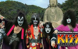 On 27. March 1977, Kiss did the legendary photo session at the Spirit Temple in Kyoto, Japan, with photographer Bob Gruen.