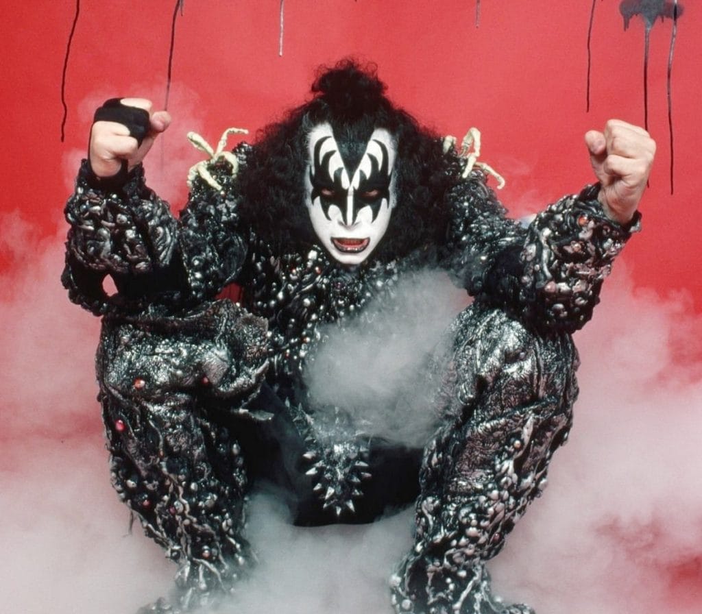 On 1. June 1979, Gene Simmons did a solo photo session with Lynn Goldsmith in New York.