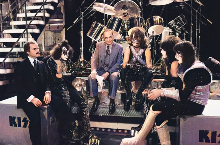14. October 1977: Kiss releases their second live album 