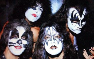 Kiss does the Music Life Magazine photo session, 27. July 1975