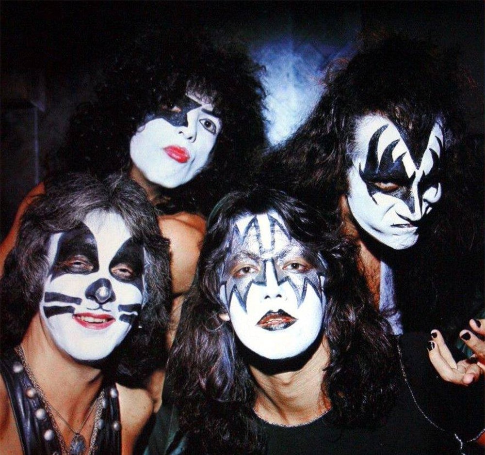 Kiss does the Music Life Magazine photo session, 27. July 1975