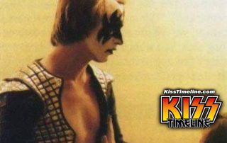 On 3. February 1978, Peter Criss pranked Gene Simmons when playing a show at the Rhode Island Providence Civic Center, Providence, letting the drum tech Fritz Postlethwaite end the show on drums with Gene Simmons' makeup and an old costume.