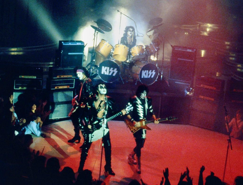 Kiss lip-syncs to the song "I" on the Solid Gold TV show, 7. December 1981. Photo by Lynn-Mcaffe.