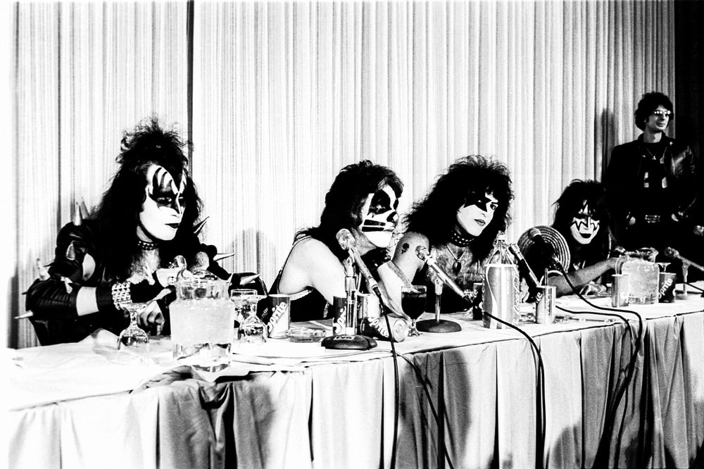 On 24. January 1976, Kiss held a press conference at the Detroit Metropolitan Wayne County Airport (DTW) for key members of the Detroit media, prior to their sold out three-night stand at Cobo Hall on January 25, 26 and 27. Photo by Tom Weschler.