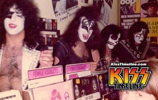 On 12. June 1974, Kiss did an in-store appearance at Grand Blanc, Michigan, while on tour in USA. Photo by Blair Harrington.