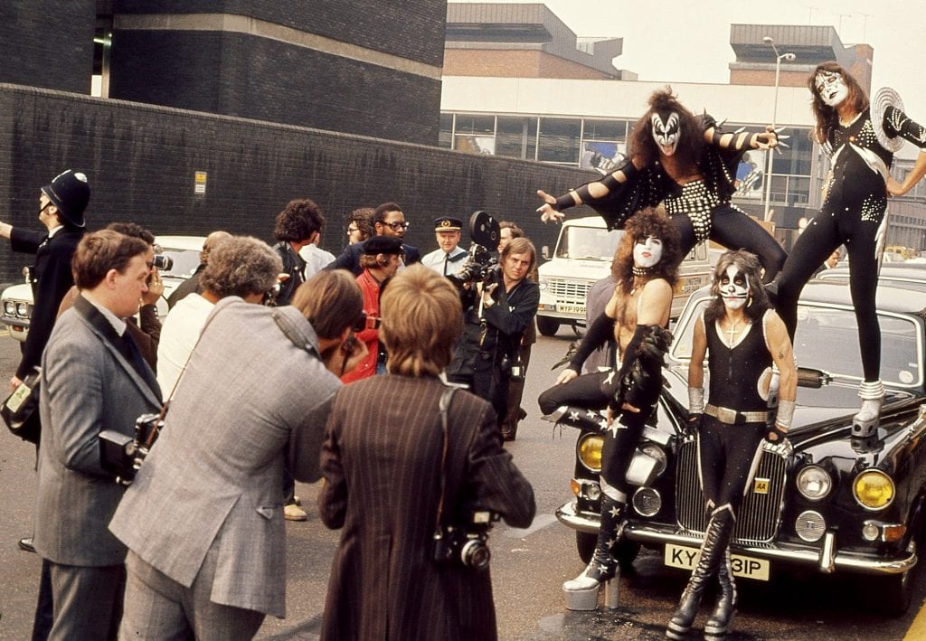 10. May 1976, Kiss did photo sessions at different locations in London. Photo by Barry Levine.