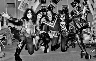 On 11. May, 1974, Kiss did an in-store in Detroit, Michigan, while touring USA for their debut album.