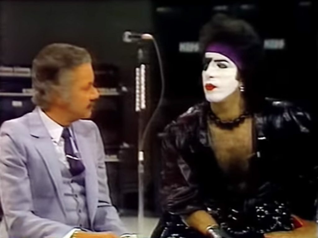On 27. September, 1981, Kiss lip-synced "Charisma" and "I Was Made For Lovin' You" on the tv show Aplausos, Canal 13, with interview by Jimmy Forson.